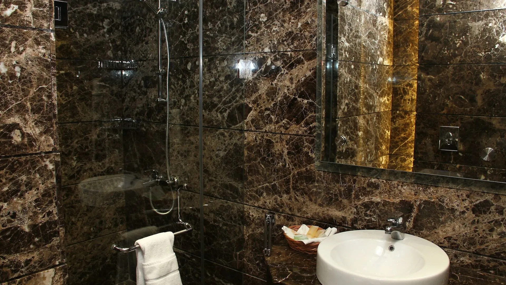 Lahoya Verdun Beirut 4*,